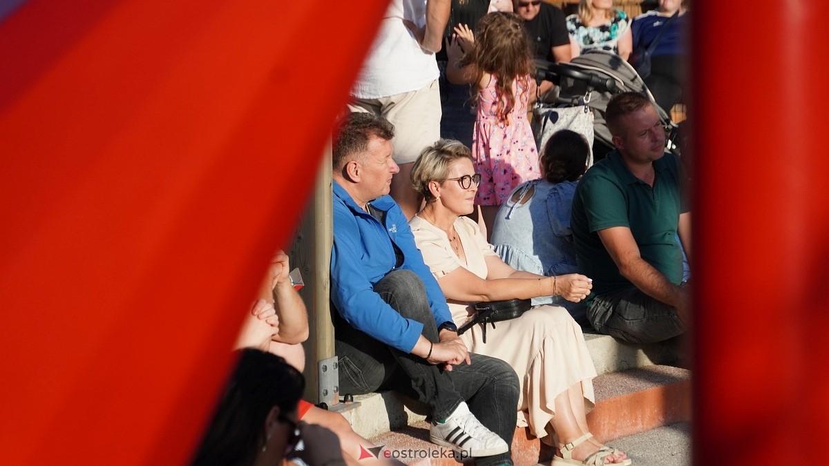 Koncert Roberta Prusińskiego w tężni w Rzekuniu [20.07.225] - zdjęcie #2 - eOstroleka.pl