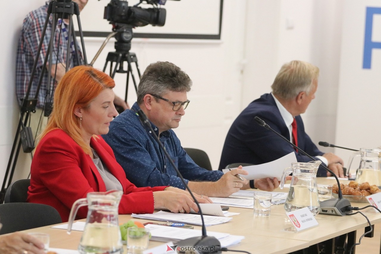 Podpisanie umowy na budowę obwodnicy Ostrołęki wraz z mostem [21.07.2025] - zdjęcie #28 - eOstroleka.pl