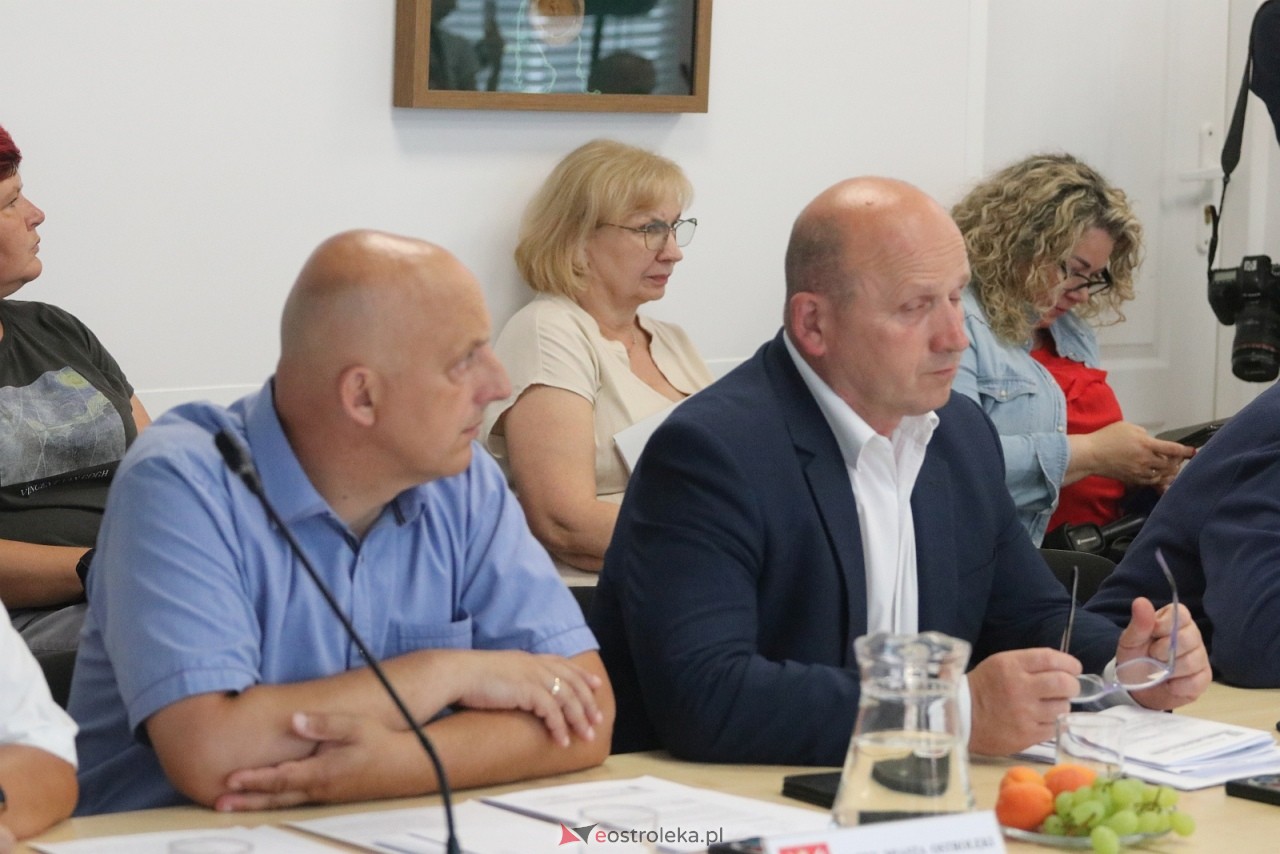 Podpisanie umowy na budowę obwodnicy Ostrołęki wraz z mostem [21.07.2025] - zdjęcie #27 - eOstroleka.pl