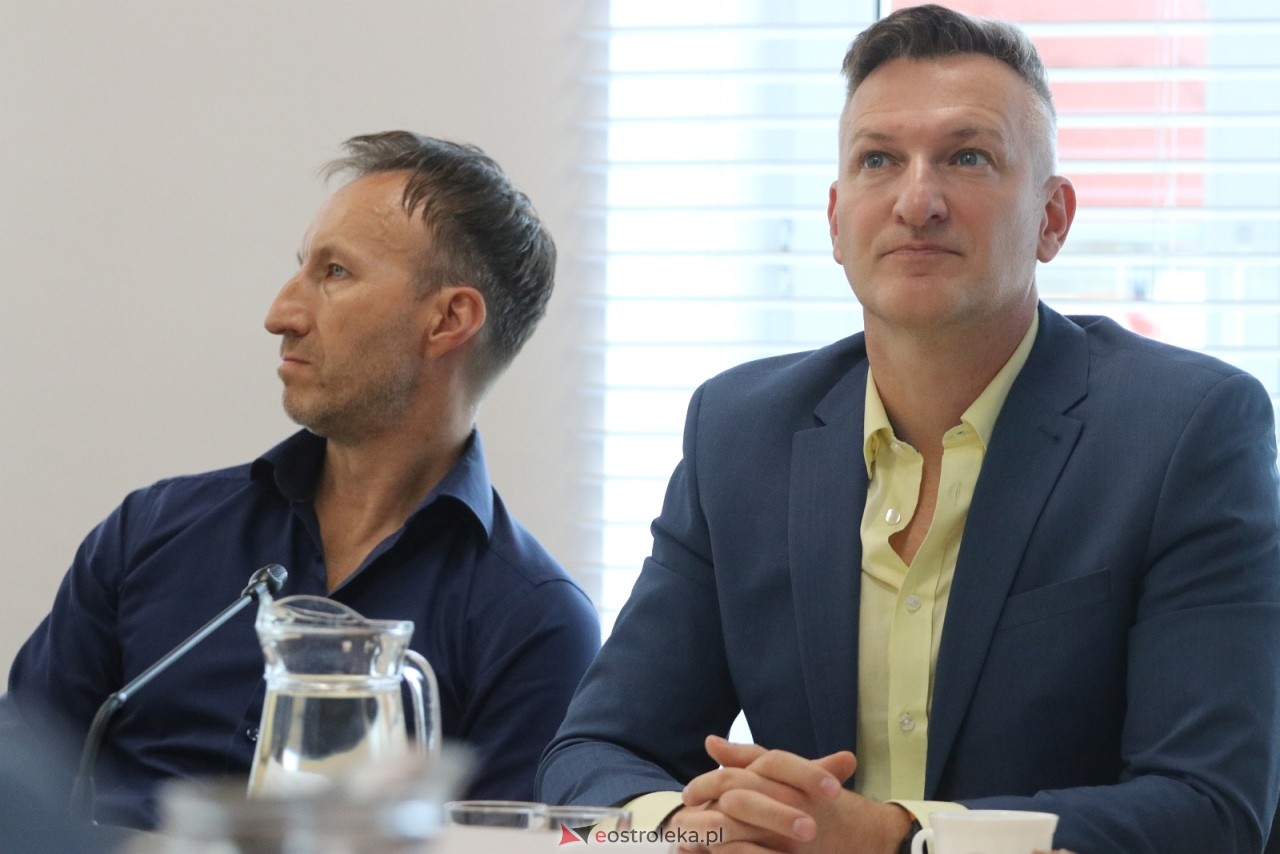 Podpisanie umowy na budowę obwodnicy Ostrołęki wraz z mostem [21.07.2025] - zdjęcie #17 - eOstroleka.pl