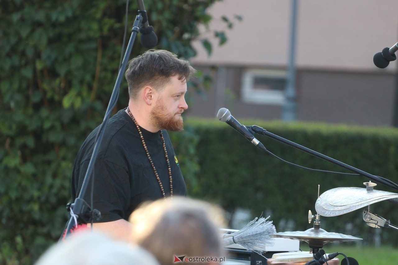 Art Czwartek - Chłopcy kontra Basia [24.07.2025] - zdjęcie #5 - eOstroleka.pl