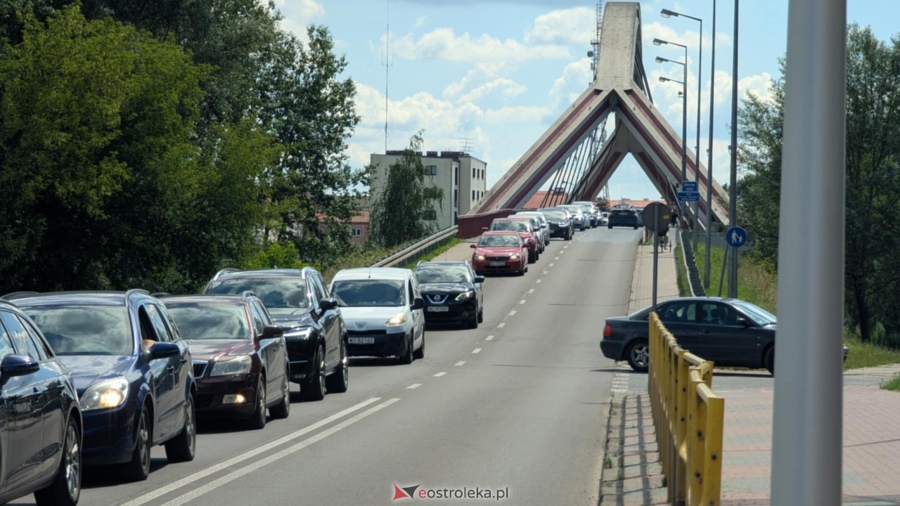 Wypadek na Stacha Konwy w Ostrołęce [26.07.2025] - zdjęcie #16 - eOstroleka.pl