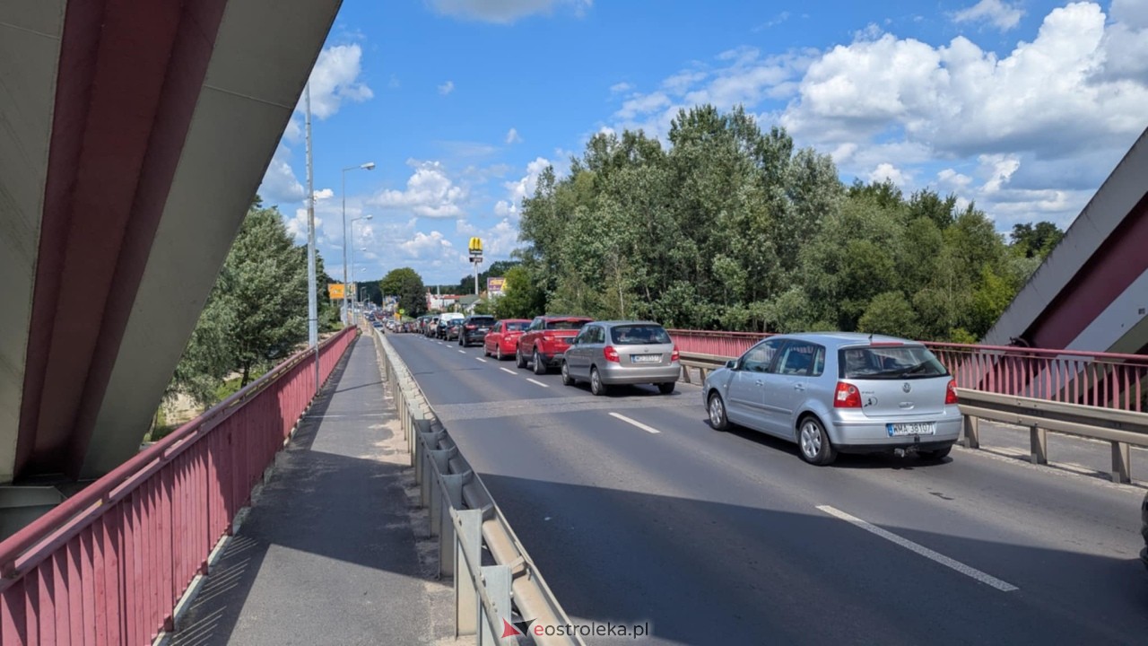 Wypadek na Stacha Konwy w Ostrołęce [26.07.2025] - zdjęcie #8 - eOstroleka.pl