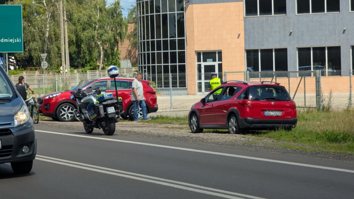 Wypadek na Stacha Konwy w Ostrołęce [26.07.2025] - zdjęcie #1 - eOstroleka.pl