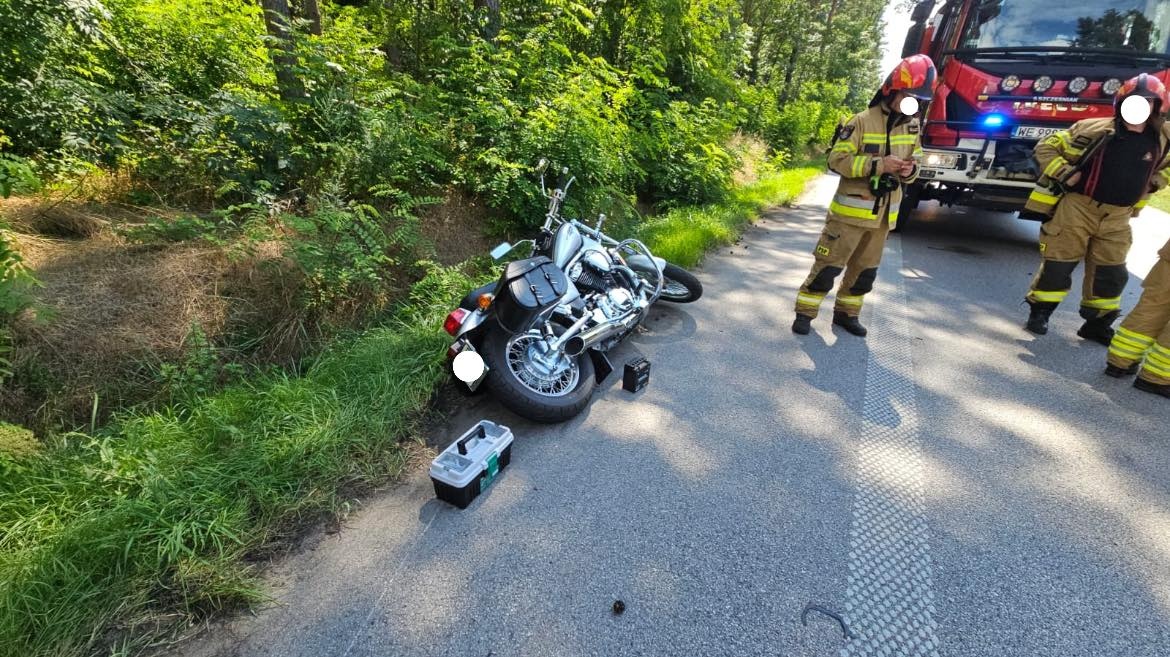 Wypadek na trasie Łyse - Wejdo [26.07.2025] - zdjęcie #16 - eOstroleka.pl