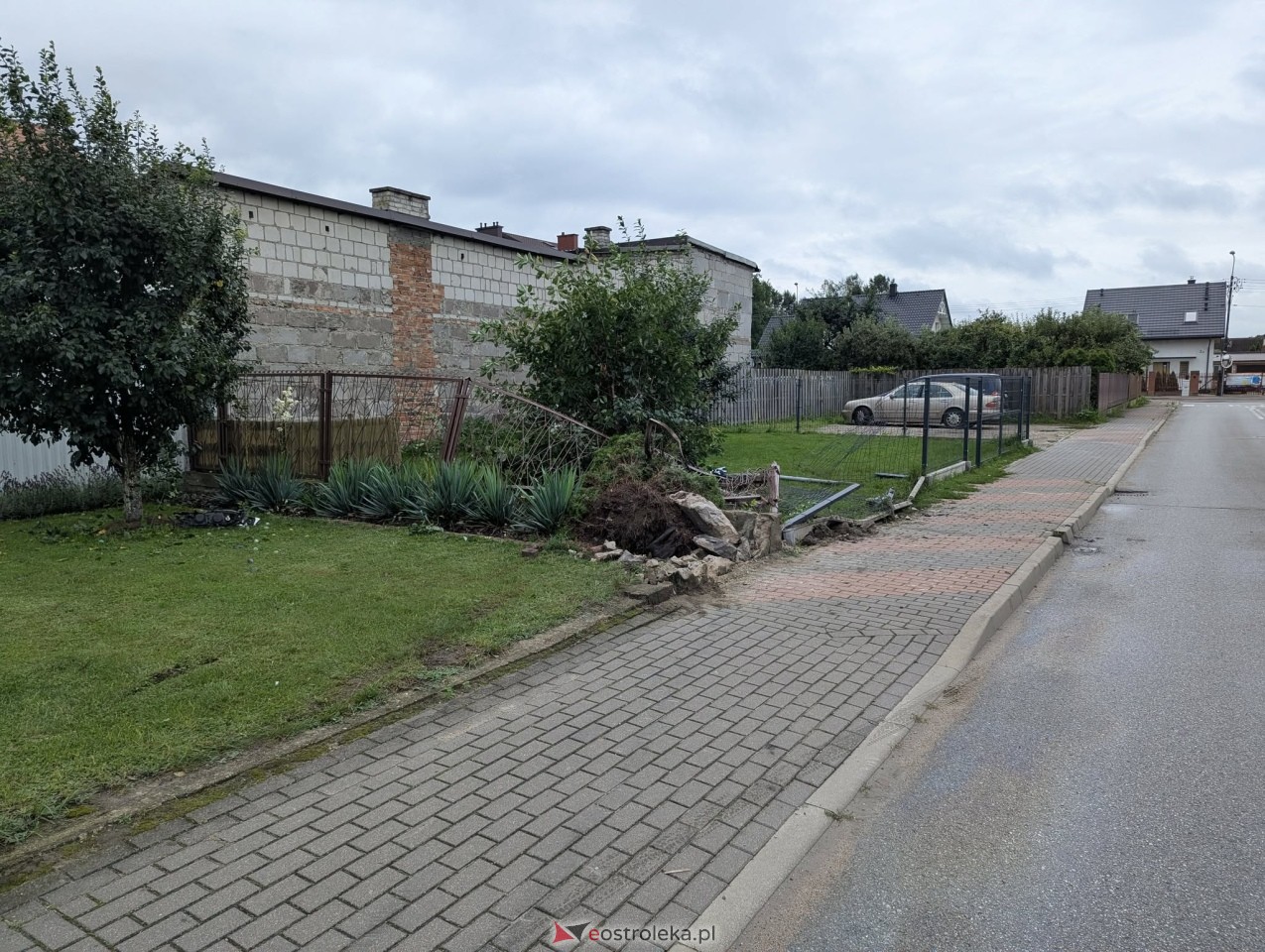 Wypadek na ulicy Kaczyńskiej w Ostrolęce [29.07.2025] - zdjęcie #5 - eOstroleka.pl
