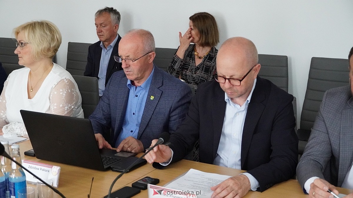 XVII sesja Rady Powiatu w Ostrołęce [29.07.2025] - zdjęcie #20 - eOstroleka.pl