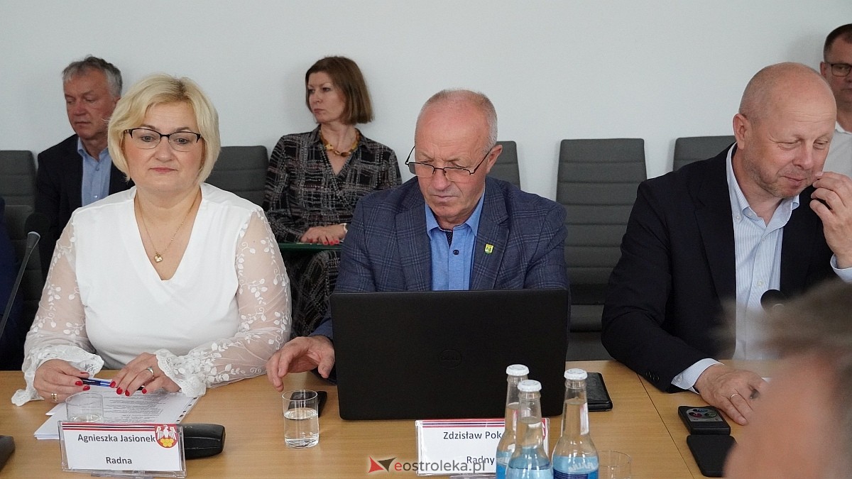 XVII sesja Rady Powiatu w Ostrołęce [29.07.2025] - zdjęcie #16 - eOstroleka.pl