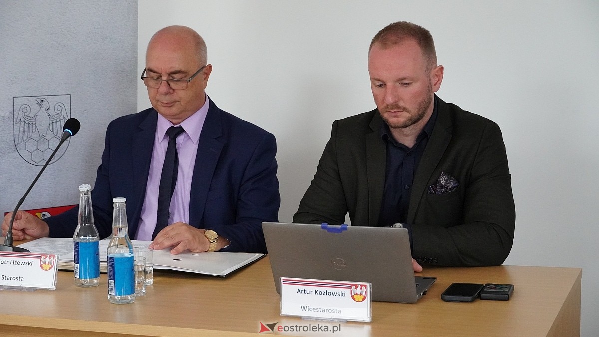 XVII sesja Rady Powiatu w Ostrołęce [29.07.2025] - zdjęcie #9 - eOstroleka.pl