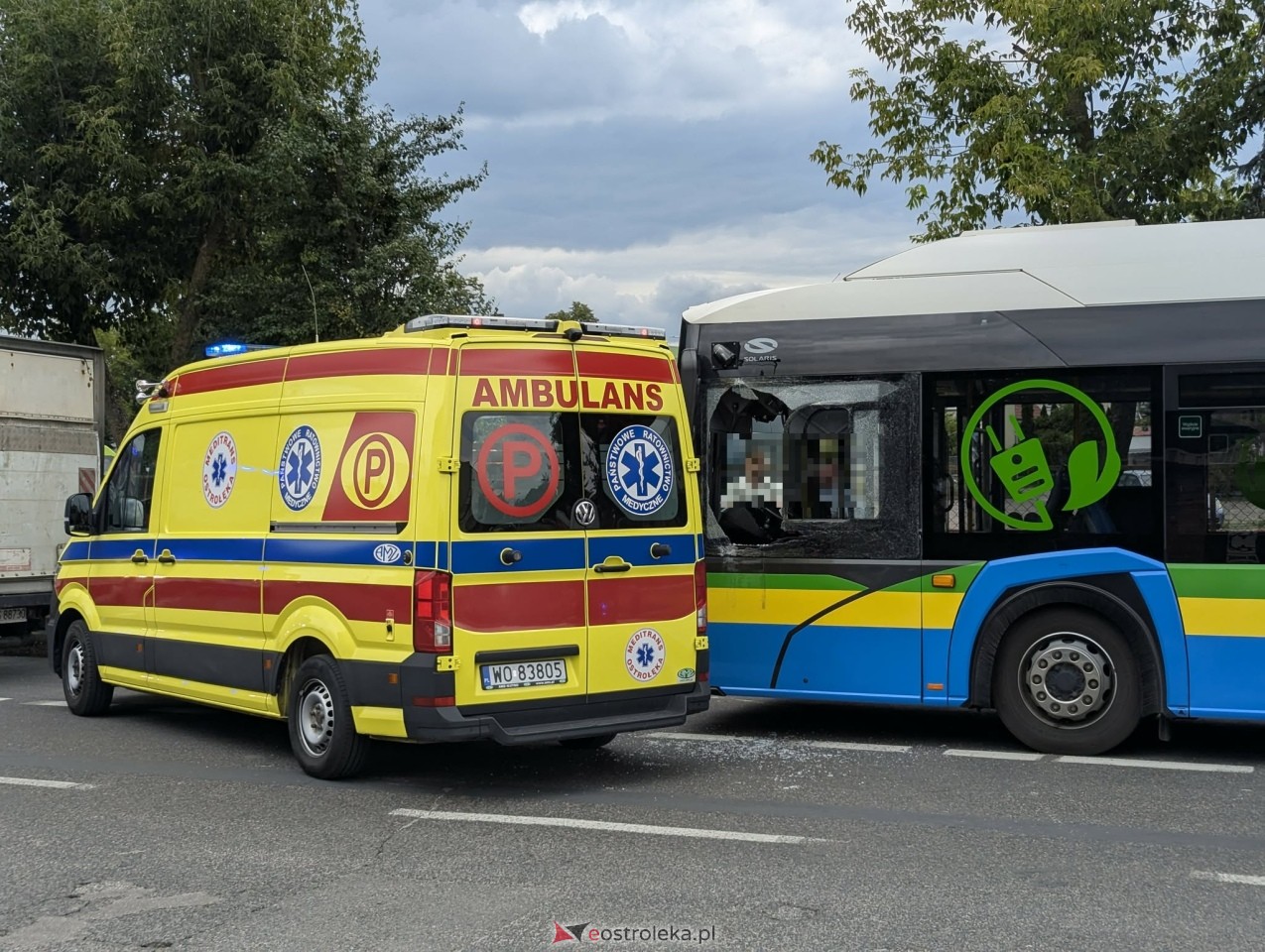 Kolizja z udziałem autobusu [31.07.2025] - zdjęcie #12 - eOstroleka.pl