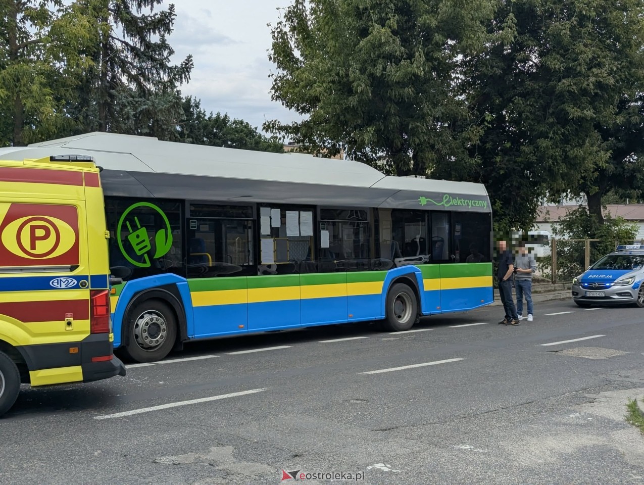 Kolizja z udziałem autobusu [31.07.2025] - zdjęcie #9 - eOstroleka.pl