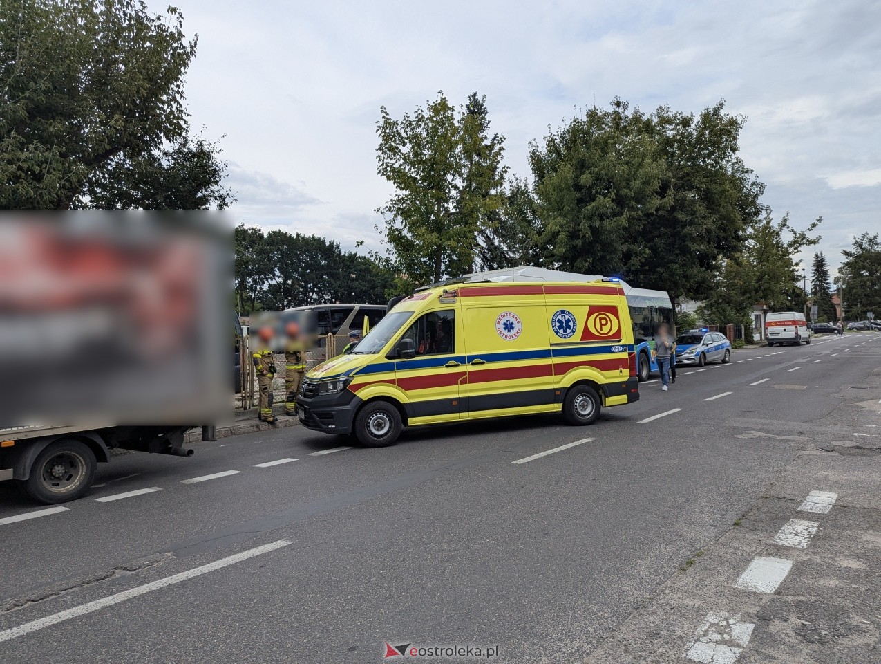 Kolizja z udziałem autobusu [31.07.2025] - zdjęcie #3 - eOstroleka.pl