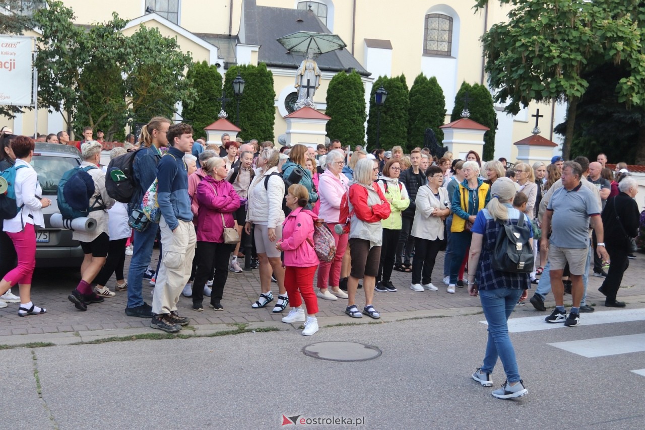 Pielgrzymka na Jasną Górę 2025 [01.08.2025] - zdjęcie #108 - eOstroleka.pl