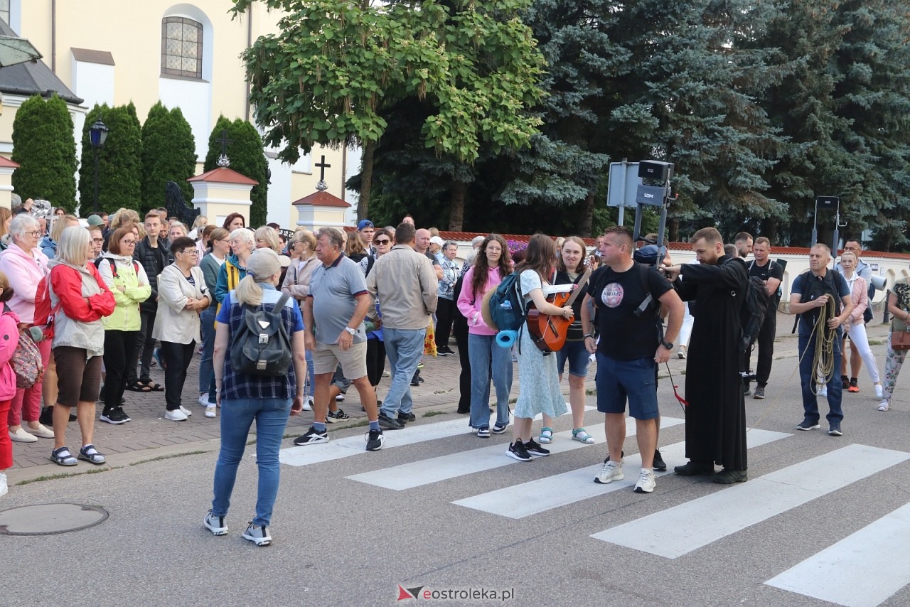 Pielgrzymka na Jasną Górę 2025 [01.08.2025] - zdjęcie #107 - eOstroleka.pl