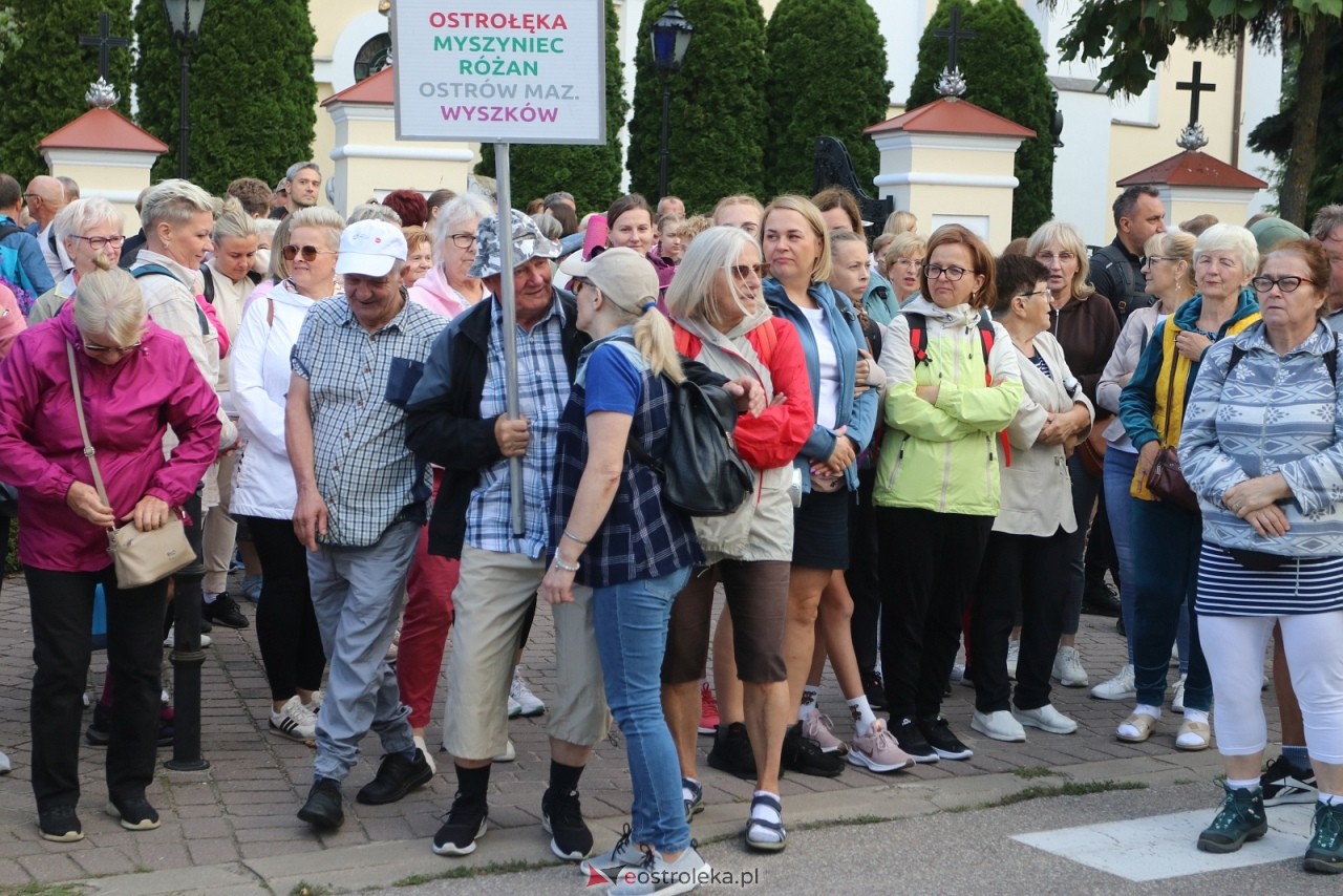 Pielgrzymka na Jasną Górę 2025 [01.08.2025] - zdjęcie #106 - eOstroleka.pl