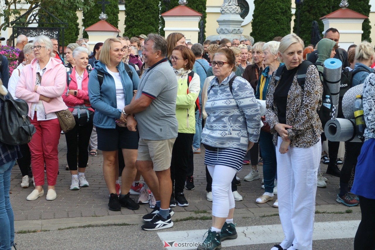 Pielgrzymka na Jasną Górę 2025 [01.08.2025] - zdjęcie #102 - eOstroleka.pl