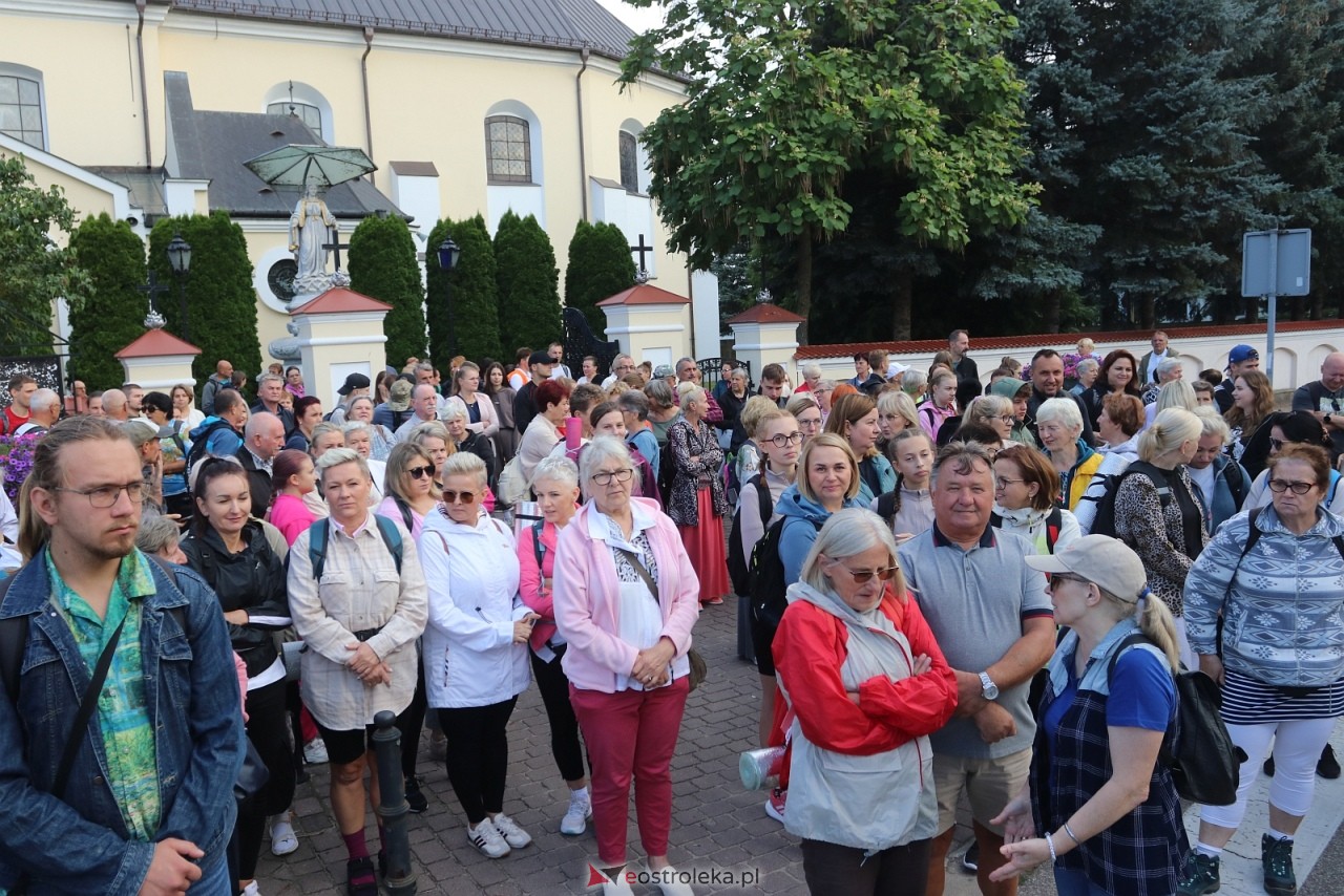 Pielgrzymka na Jasną Górę 2025 [01.08.2025] - zdjęcie #97 - eOstroleka.pl