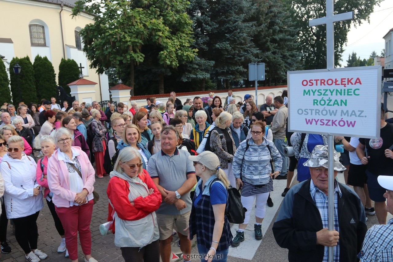 Pielgrzymka na Jasną Górę 2025 [01.08.2025] - zdjęcie #96 - eOstroleka.pl
