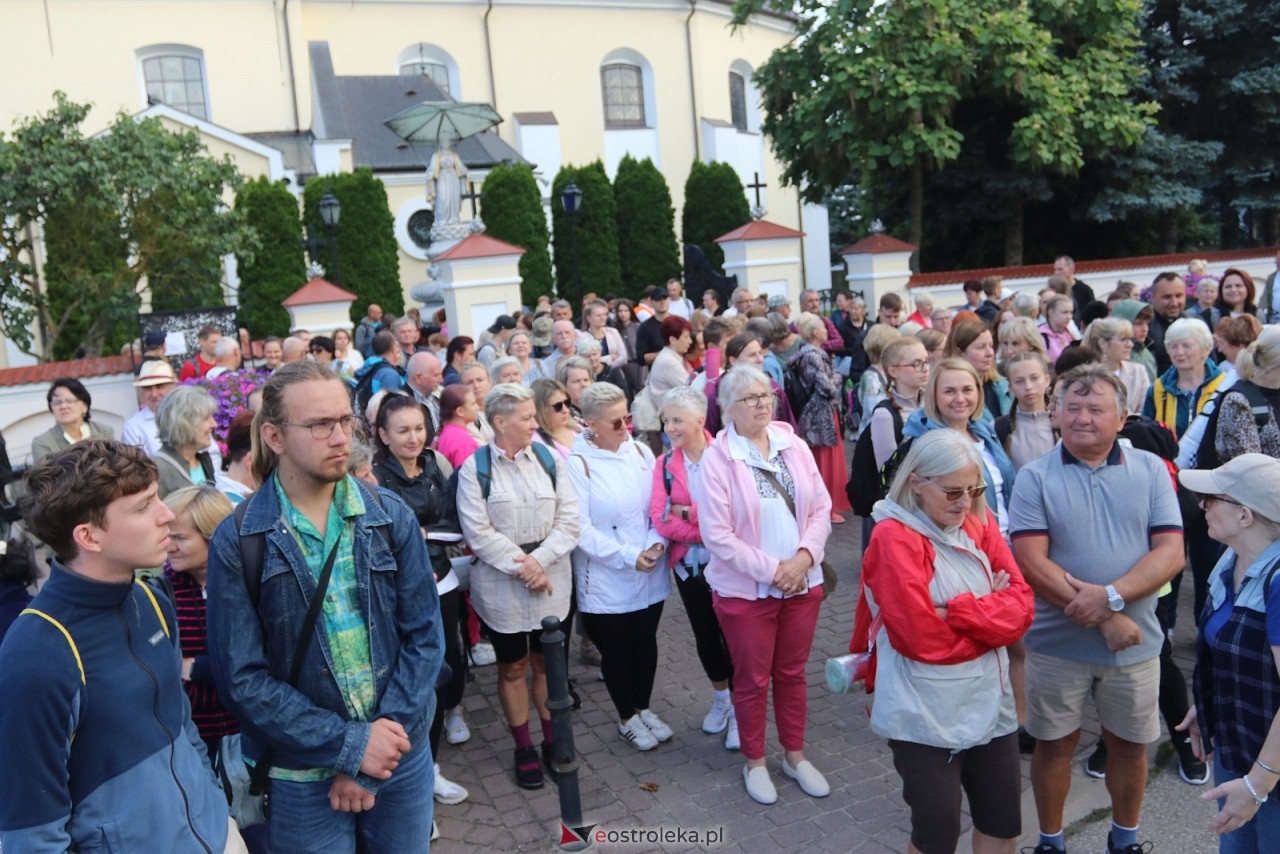Pielgrzymka na Jasną Górę 2025 [01.08.2025] - zdjęcie #95 - eOstroleka.pl