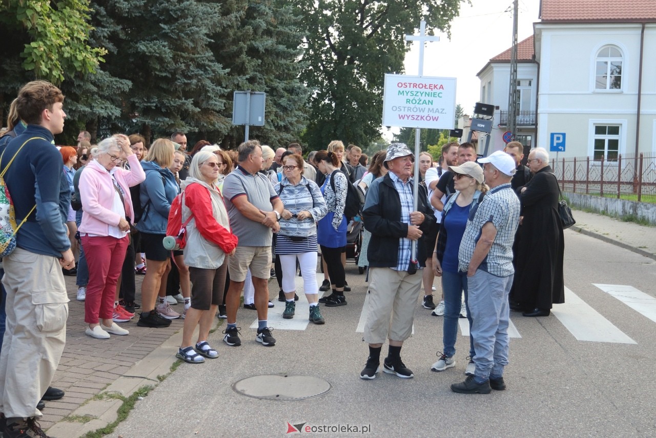 Pielgrzymka na Jasną Górę 2025 [01.08.2025] - zdjęcie #94 - eOstroleka.pl