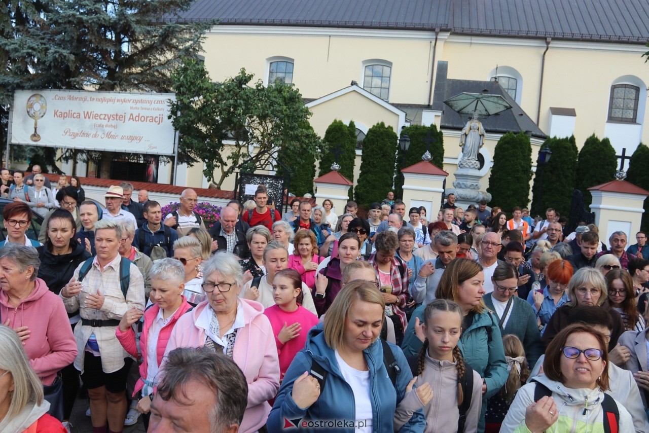 Pielgrzymka na Jasną Górę 2025 [01.08.2025] - zdjęcie #85 - eOstroleka.pl