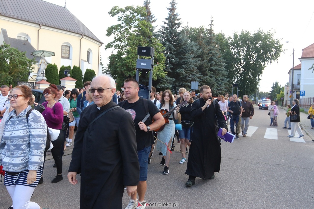 Pielgrzymka na Jasną Górę 2025 [01.08.2025] - zdjęcie #79 - eOstroleka.pl