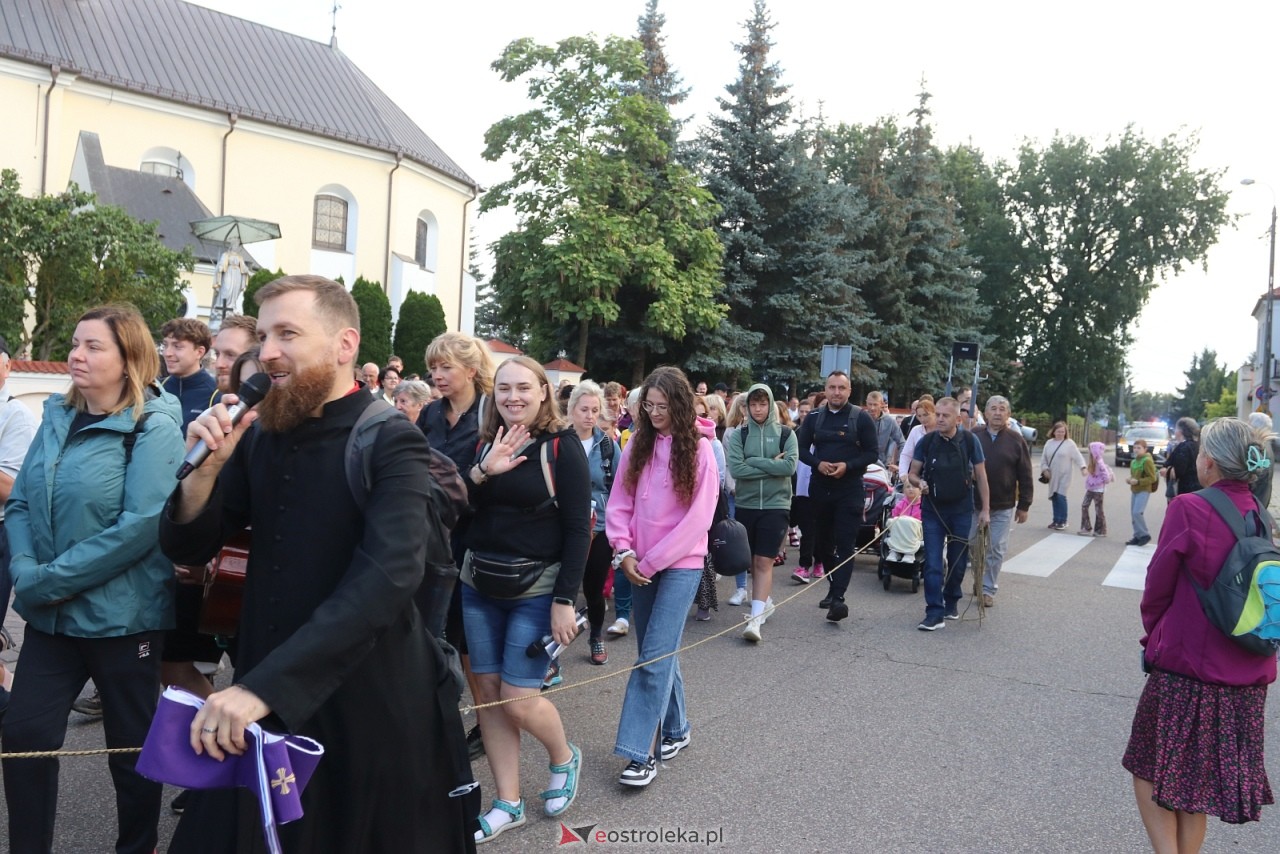 Pielgrzymka na Jasną Górę 2025 [01.08.2025] - zdjęcie #74 - eOstroleka.pl
