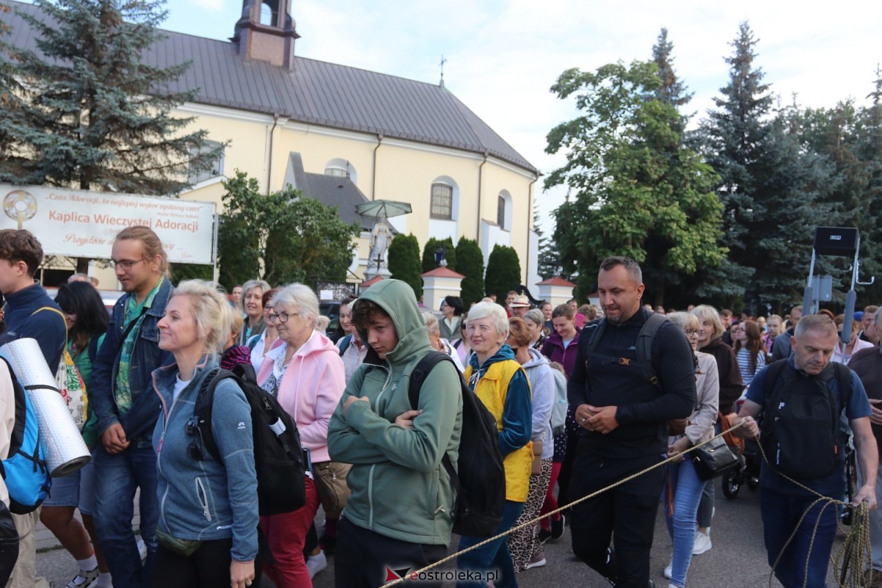 Pielgrzymka na Jasną Górę 2025 [01.08.2025] - zdjęcie #72 - eOstroleka.pl