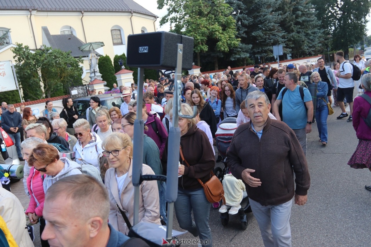 Pielgrzymka na Jasną Górę 2025 [01.08.2025] - zdjęcie #69 - eOstroleka.pl