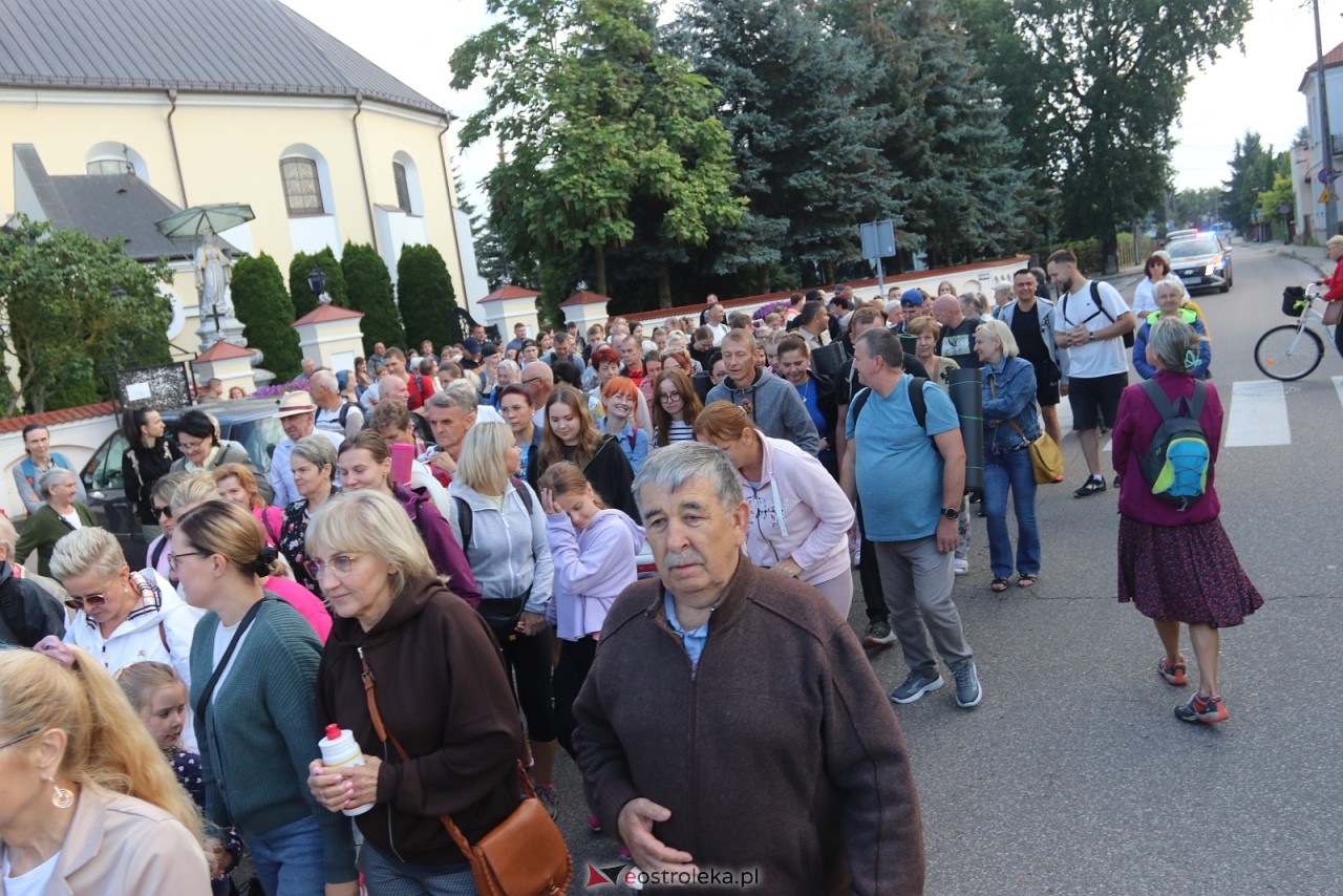 Pielgrzymka na Jasną Górę 2025 [01.08.2025] - zdjęcie #68 - eOstroleka.pl
