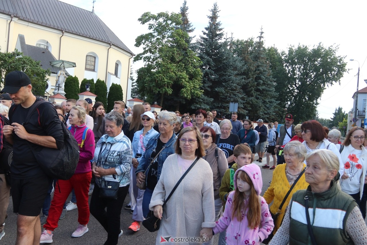 Pielgrzymka na Jasną Górę 2025 [01.08.2025] - zdjęcie #58 - eOstroleka.pl