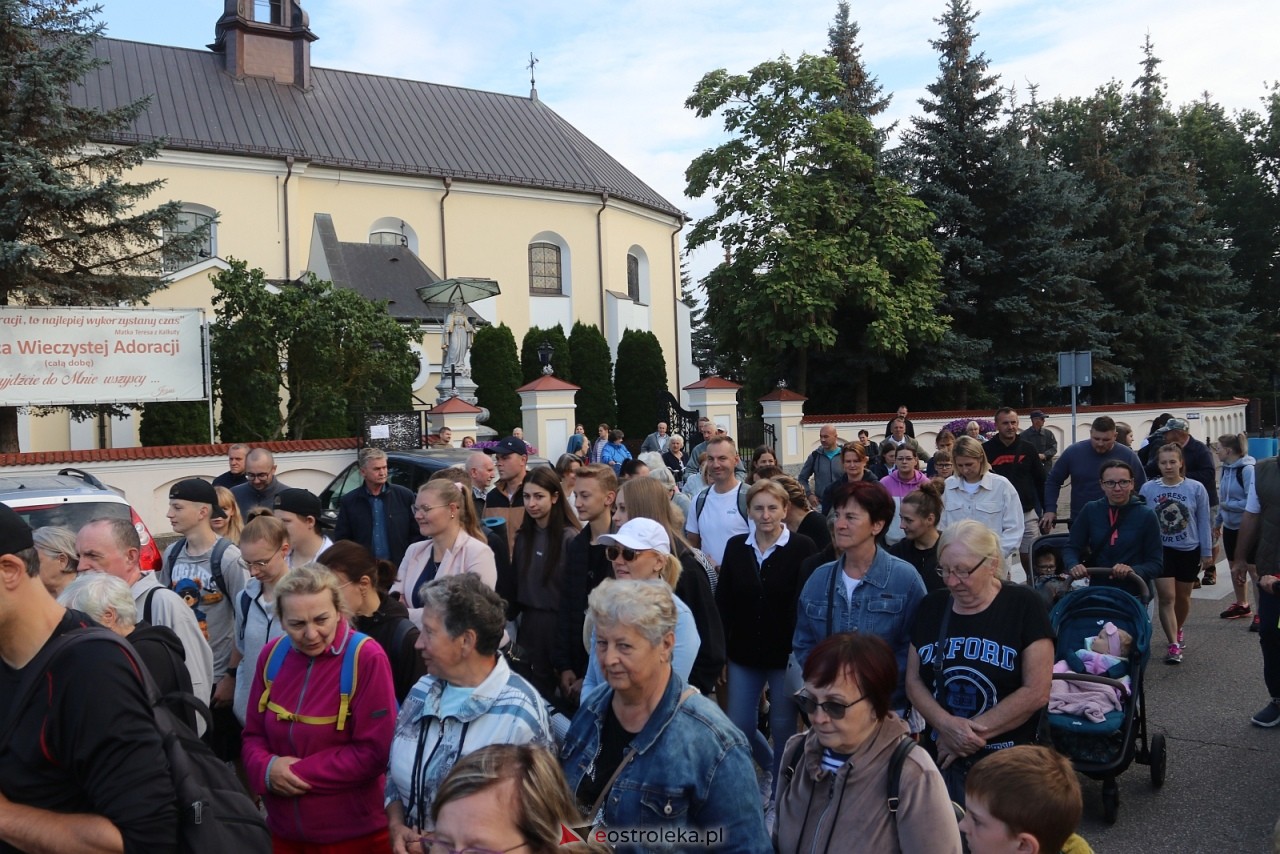 Pielgrzymka na Jasną Górę 2025 [01.08.2025] - zdjęcie #57 - eOstroleka.pl