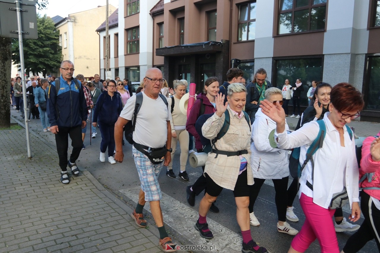 Pielgrzymka na Jasną Górę 2025 [01.08.2025] - zdjęcie #45 - eOstroleka.pl