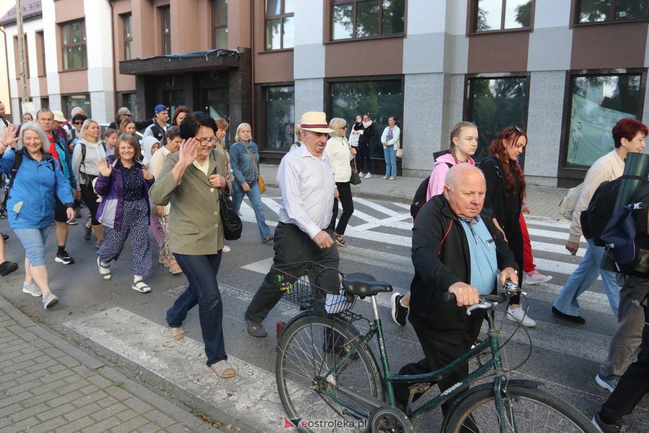 Pielgrzymka na Jasną Górę 2025 [01.08.2025] - zdjęcie #36 - eOstroleka.pl
