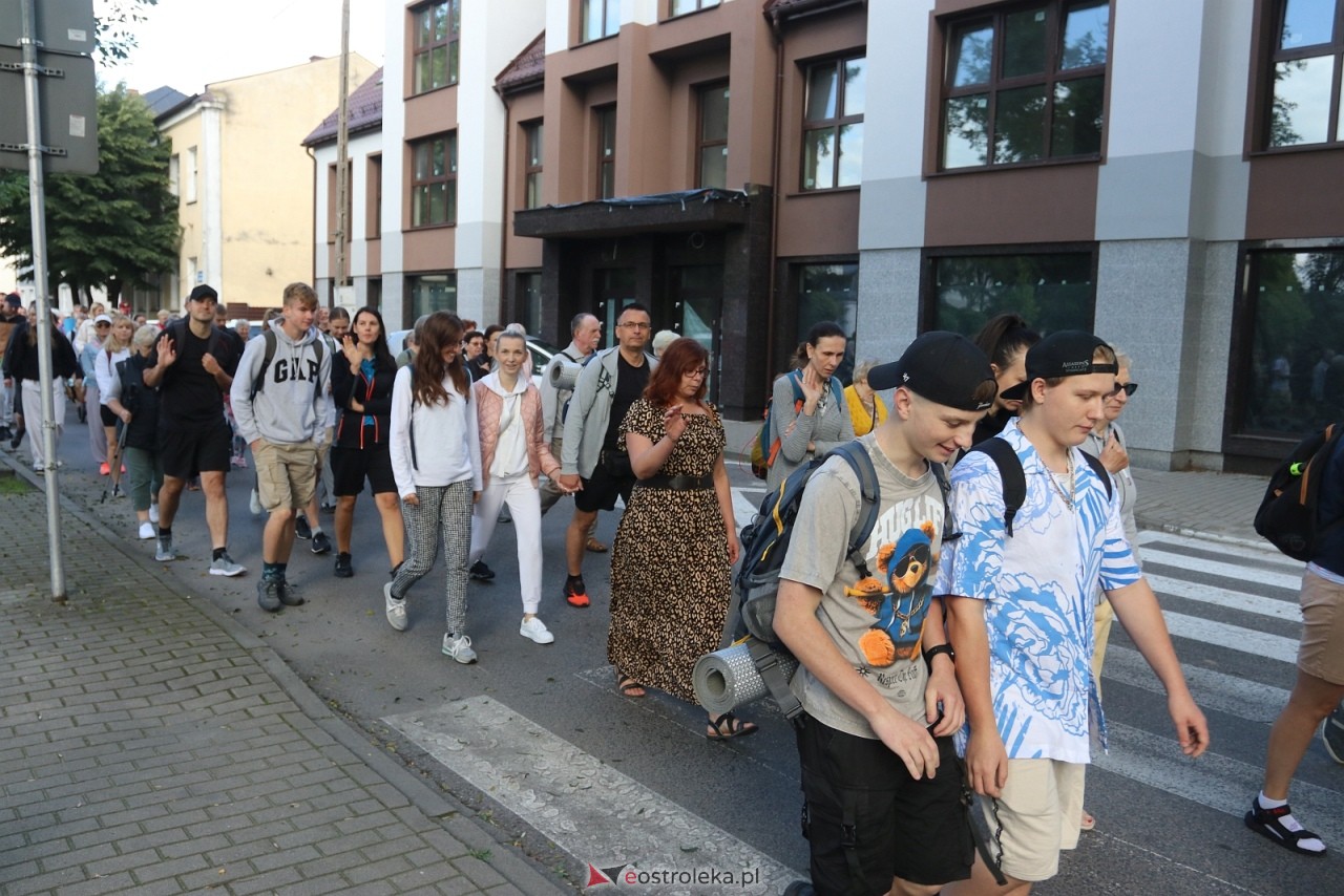 Pielgrzymka na Jasną Górę 2025 [01.08.2025] - zdjęcie #33 - eOstroleka.pl
