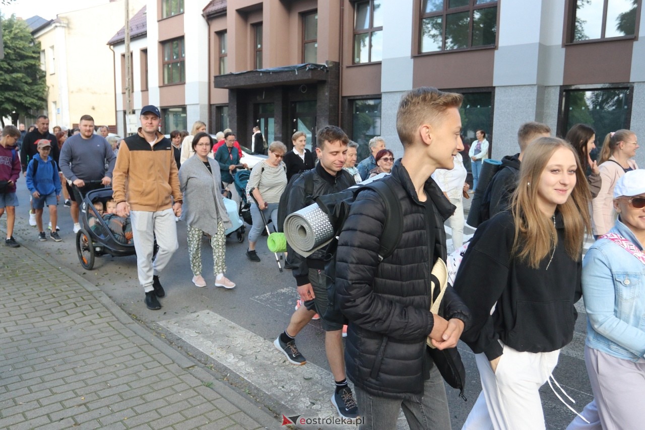 Pielgrzymka na Jasną Górę 2025 [01.08.2025] - zdjęcie #23 - eOstroleka.pl