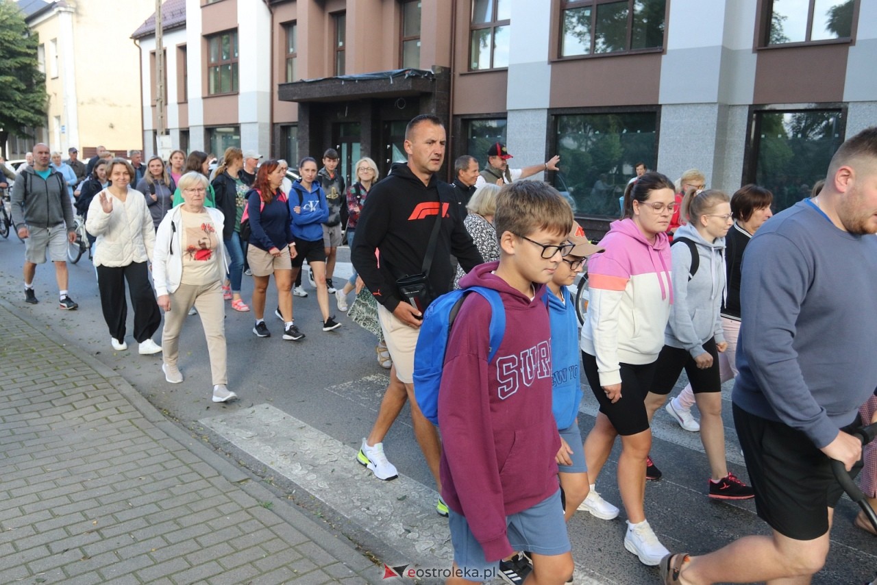 Pielgrzymka na Jasną Górę 2025 [01.08.2025] - zdjęcie #19 - eOstroleka.pl