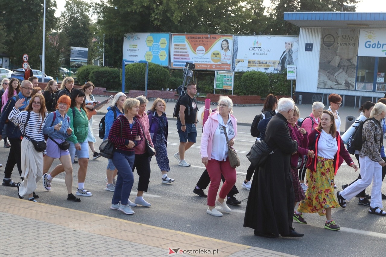 Pielgrzymka na Jasną Górę 2025 [01.08.2025] - zdjęcie #12 - eOstroleka.pl