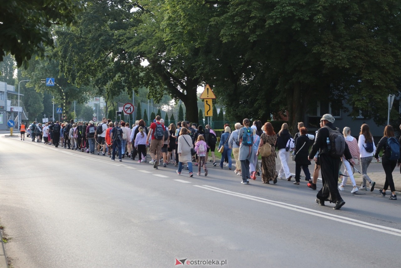 Pielgrzymka na Jasną Górę 2025 [01.08.2025] - zdjęcie #1 - eOstroleka.pl