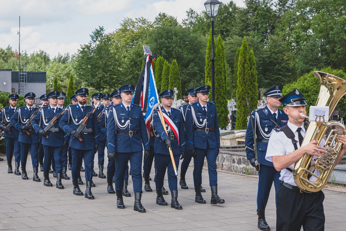 Pogrzeb śp. Waldemara Kowalewskiego [31.07.2025] - zdjęcie #11 - eOstroleka.pl