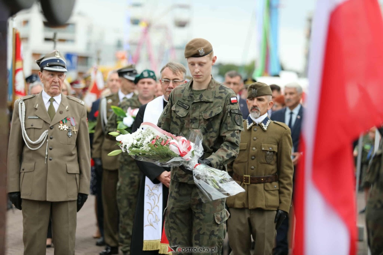 Godzina W i hołd dla Powstańców Warszawy w Ostrołęce [01.08.2025] - zdjęcie #179 - eOstroleka.pl