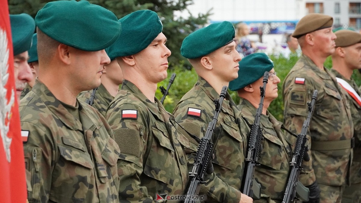 Godzina W i hołd dla Powstańców Warszawy w Ostrołęce [01.08.2025] - zdjęcie #162 - eOstroleka.pl