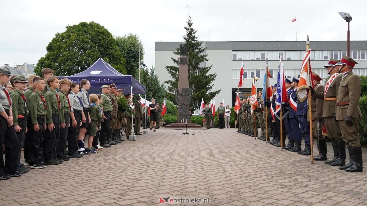 Godzina W i hołd dla Powstańców Warszawy w Ostrołęce [01.08.2025] - zdjęcie #126 - eOstroleka.pl