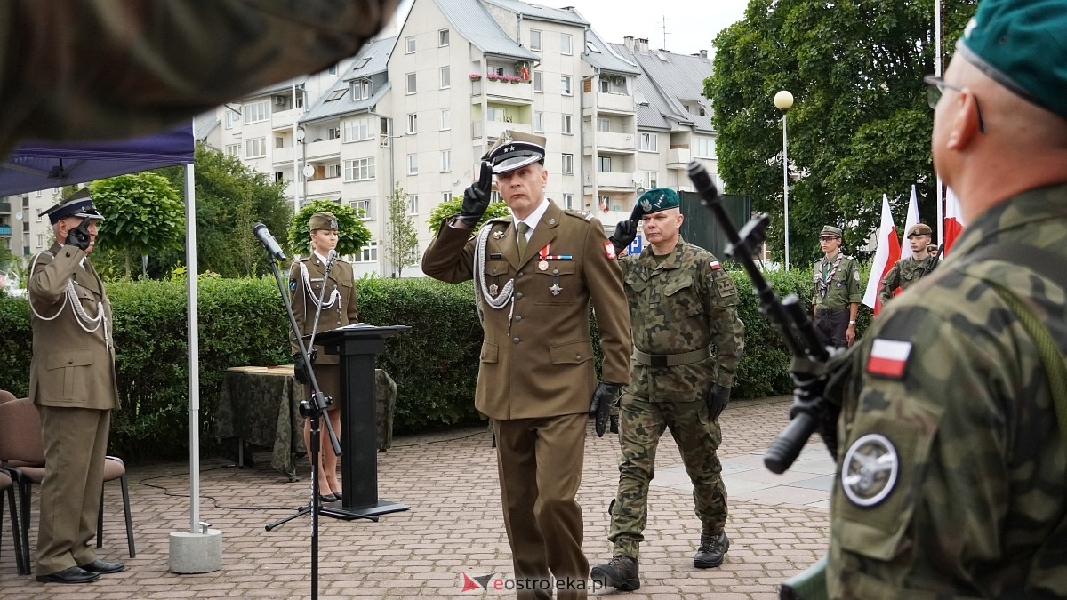 Godzina W i hołd dla Powstańców Warszawy w Ostrołęce [01.08.2025] - zdjęcie #122 - eOstroleka.pl