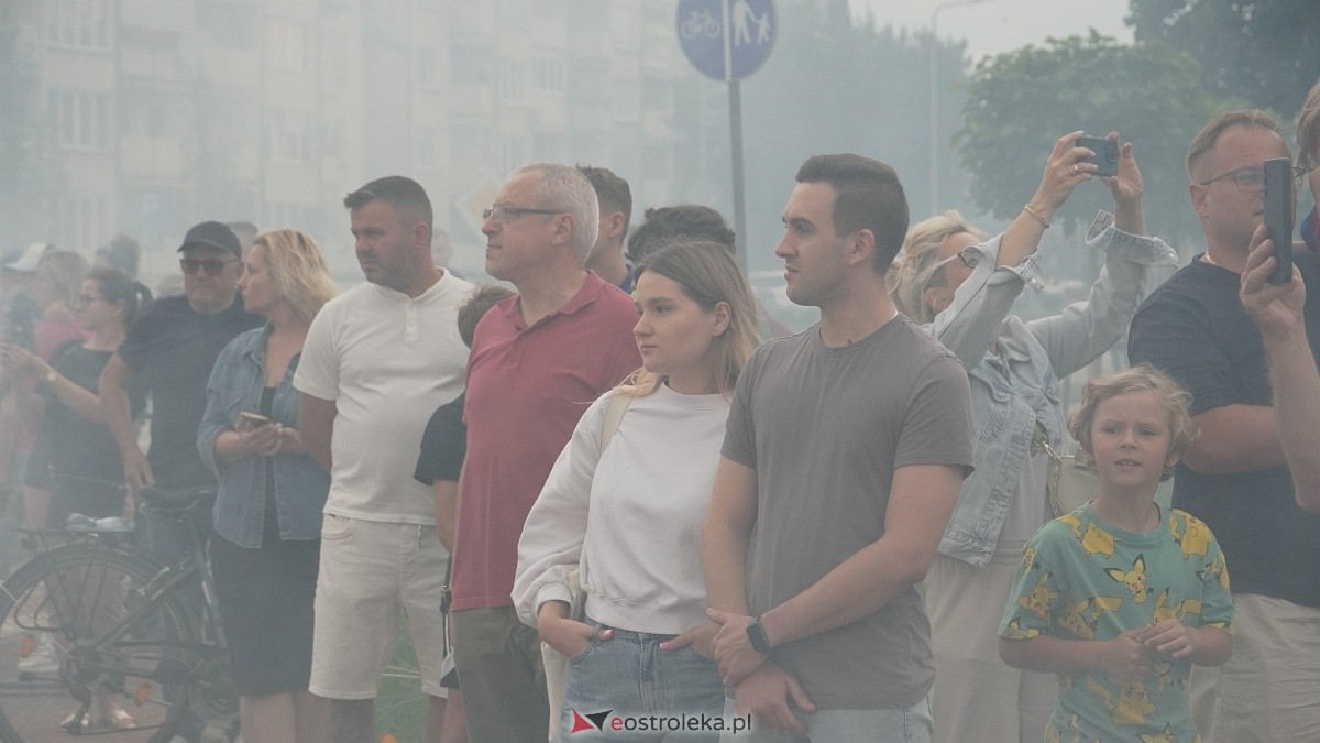 Godzina W i hołd dla Powstańców Warszawy w Ostrołęce [01.08.2025] - zdjęcie #96 - eOstroleka.pl