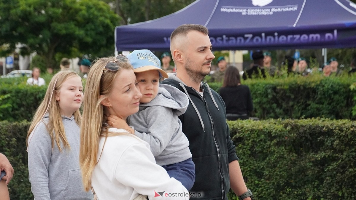 Godzina W i hołd dla Powstańców Warszawy w Ostrołęce [01.08.2025] - zdjęcie #85 - eOstroleka.pl