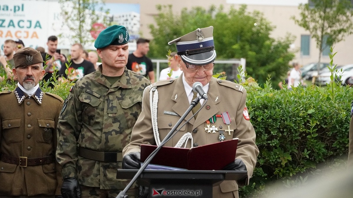 Godzina W i hołd dla Powstańców Warszawy w Ostrołęce [01.08.2025] - zdjęcie #70 - eOstroleka.pl