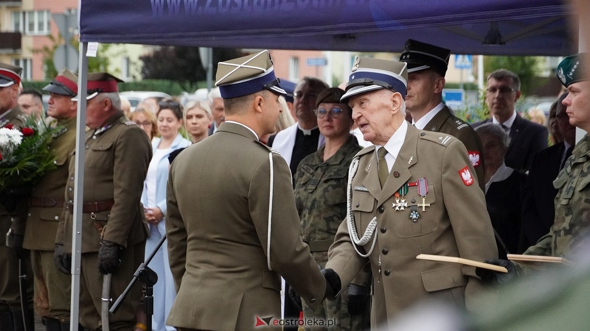 Godzina W i hołd dla Powstańców Warszawy w Ostrołęce [01.08.2025] - zdjęcie #60 - eOstroleka.pl