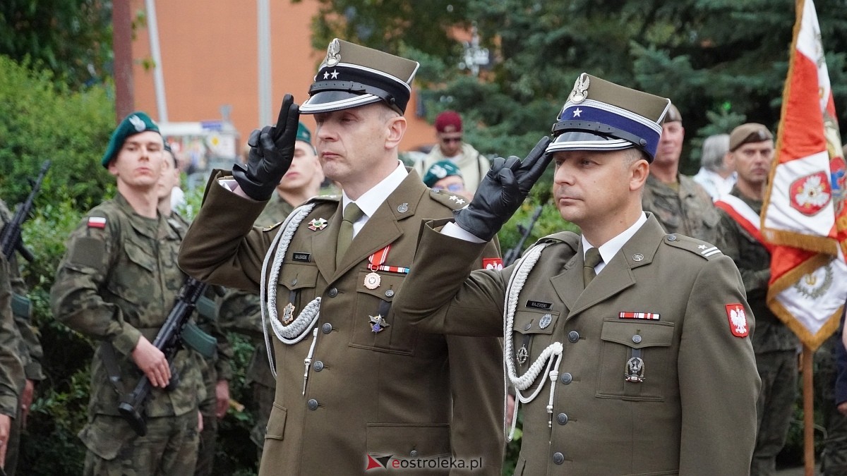 Godzina W i hołd dla Powstańców Warszawy w Ostrołęce [01.08.2025] - zdjęcie #39 - eOstroleka.pl