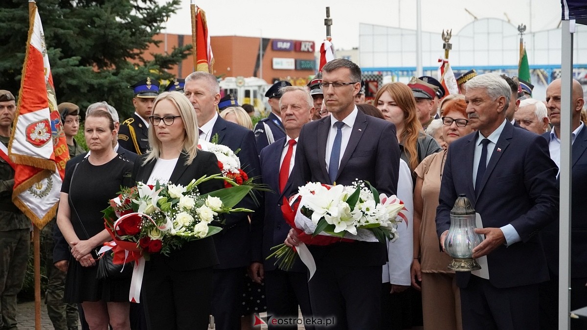 Godzina W i hołd dla Powstańców Warszawy w Ostrołęce [01.08.2025] - zdjęcie #38 - eOstroleka.pl